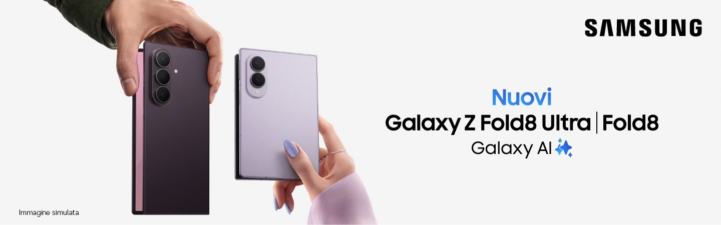 Persone tengono in mano i nuovi Galaxy Z Fold8 Ultra nella colorazione Violet Shadow e Galaxy Z Fold8 nella colorazione Lavander, con la sua nuova forma rispetto ai precedenti Galaxy Fold.